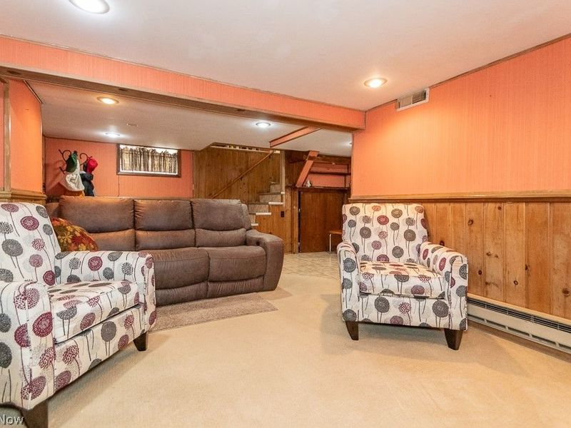 9815 Parkview Avenue, Garfield Heights, OH 44125 Photo 22