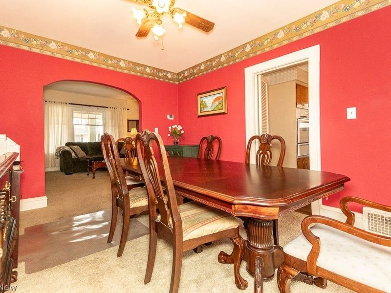 9815 Parkview Avenue, Garfield Heights, OH 44125 Photo 7