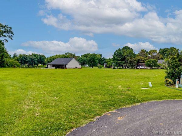451657 Southern Hills , Afton, OK 74331