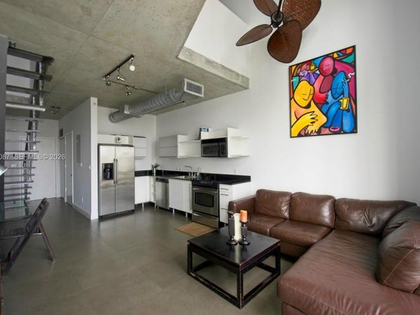690 SW 1 Ct , Unit 2703, Miami, FL 33130