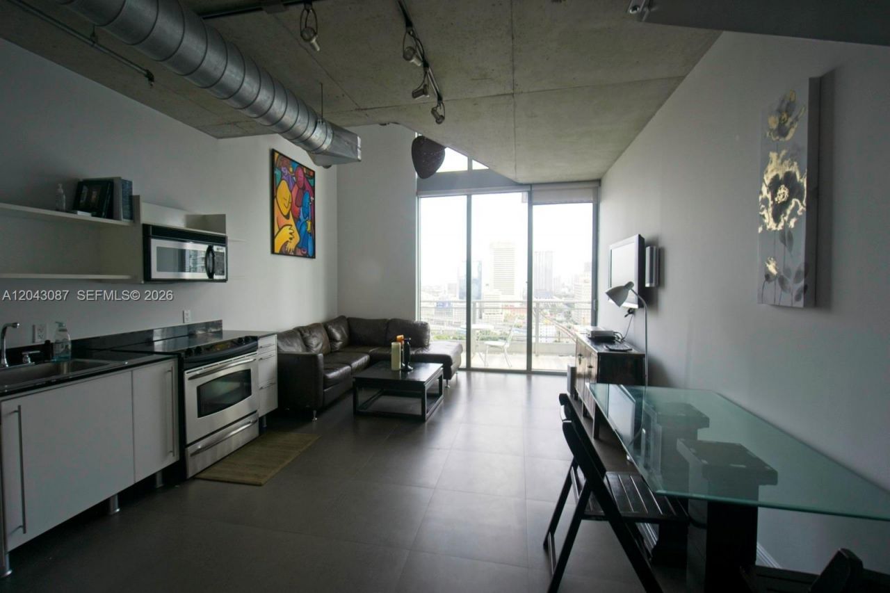 690 SW 1 Ct , Unit 2703, Miami, FL 33130 Photo