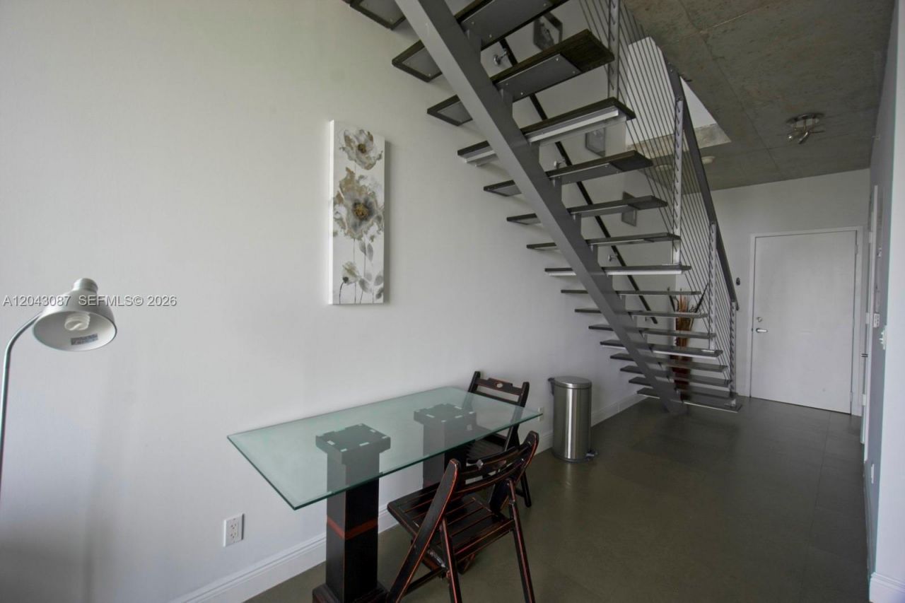 690 SW 1 Ct , Unit 2703, Miami, FL 33130 Photo