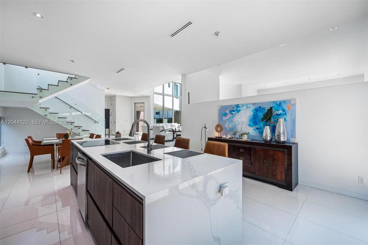 200 SW 32nd Rd , Miami, FL 33129 Photo