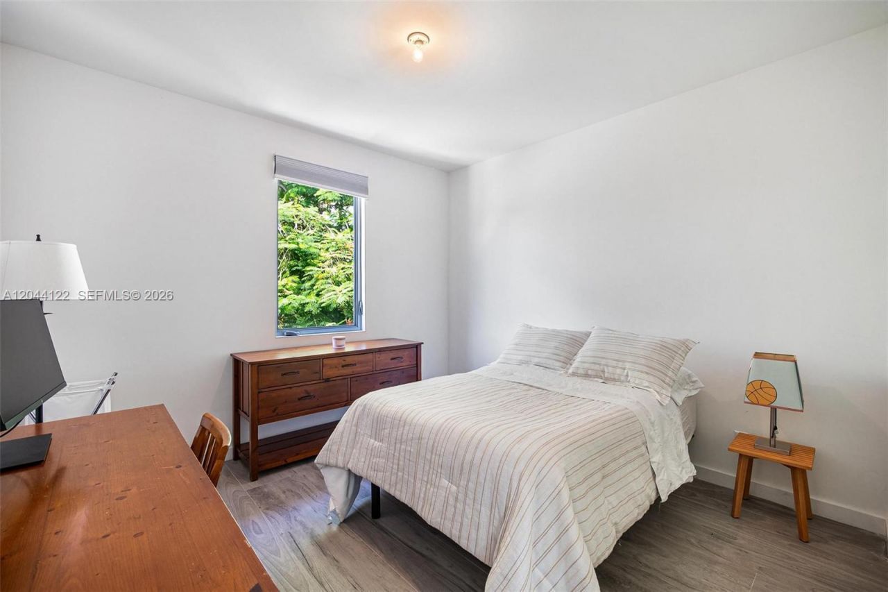 200 SW 32nd Rd , Miami, FL 33129 Photo
