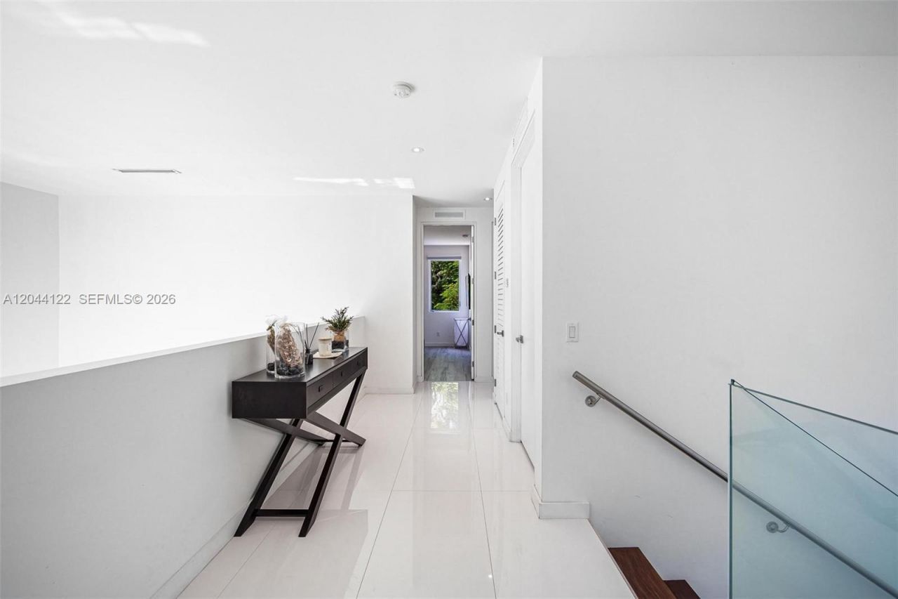 200 SW 32nd Rd , Miami, FL 33129 Photo