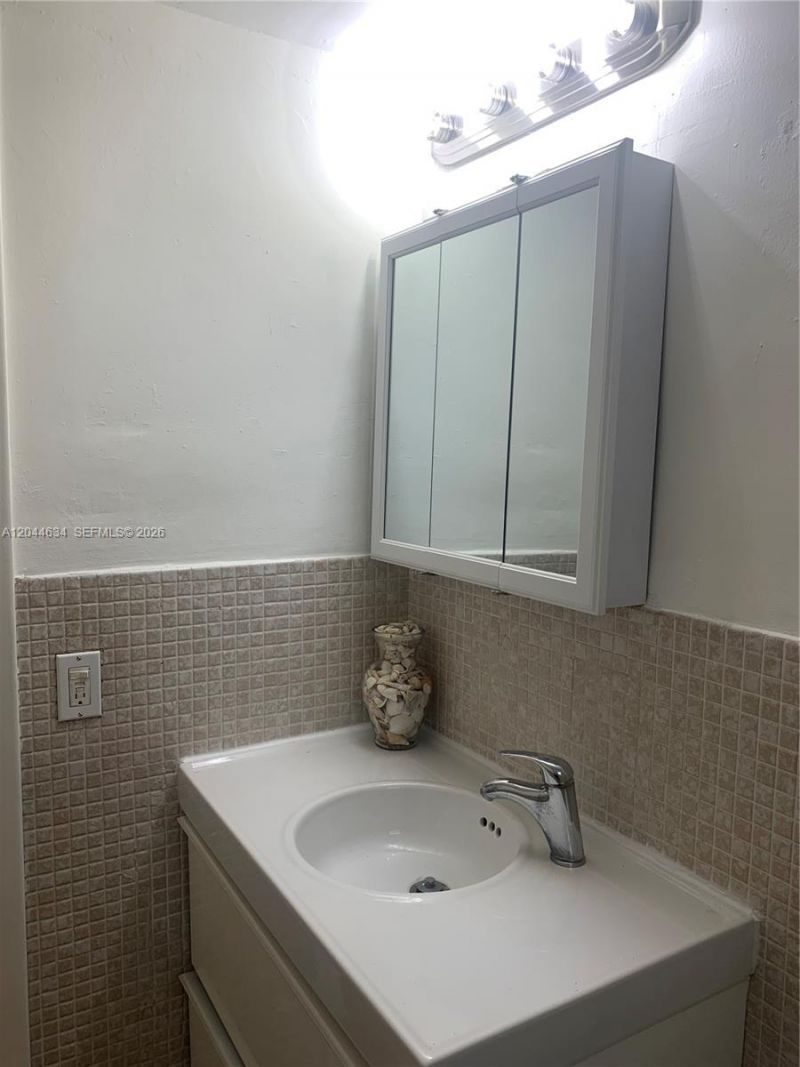 2460 SW 18th Ave, Unit 1205, Miami, FL 33145 Photo