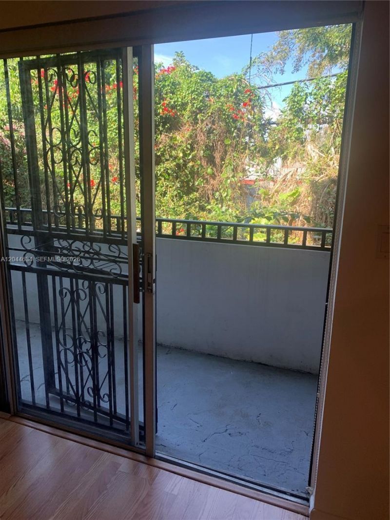 2460 SW 18th Ave, Unit 1205, Miami, FL 33145 Photo