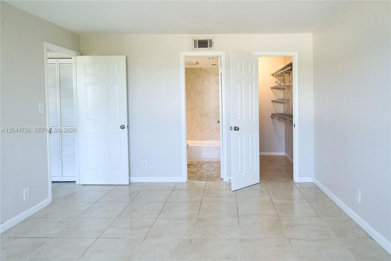 3000 N Ocean Blvd , Unit 407, Fort Lauderdale, FL 33308 Photo