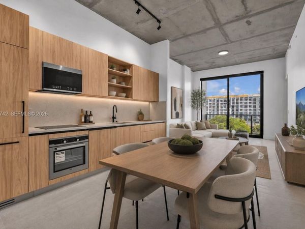 91 NW 27th St, Unit 201, Miami, FL 33127