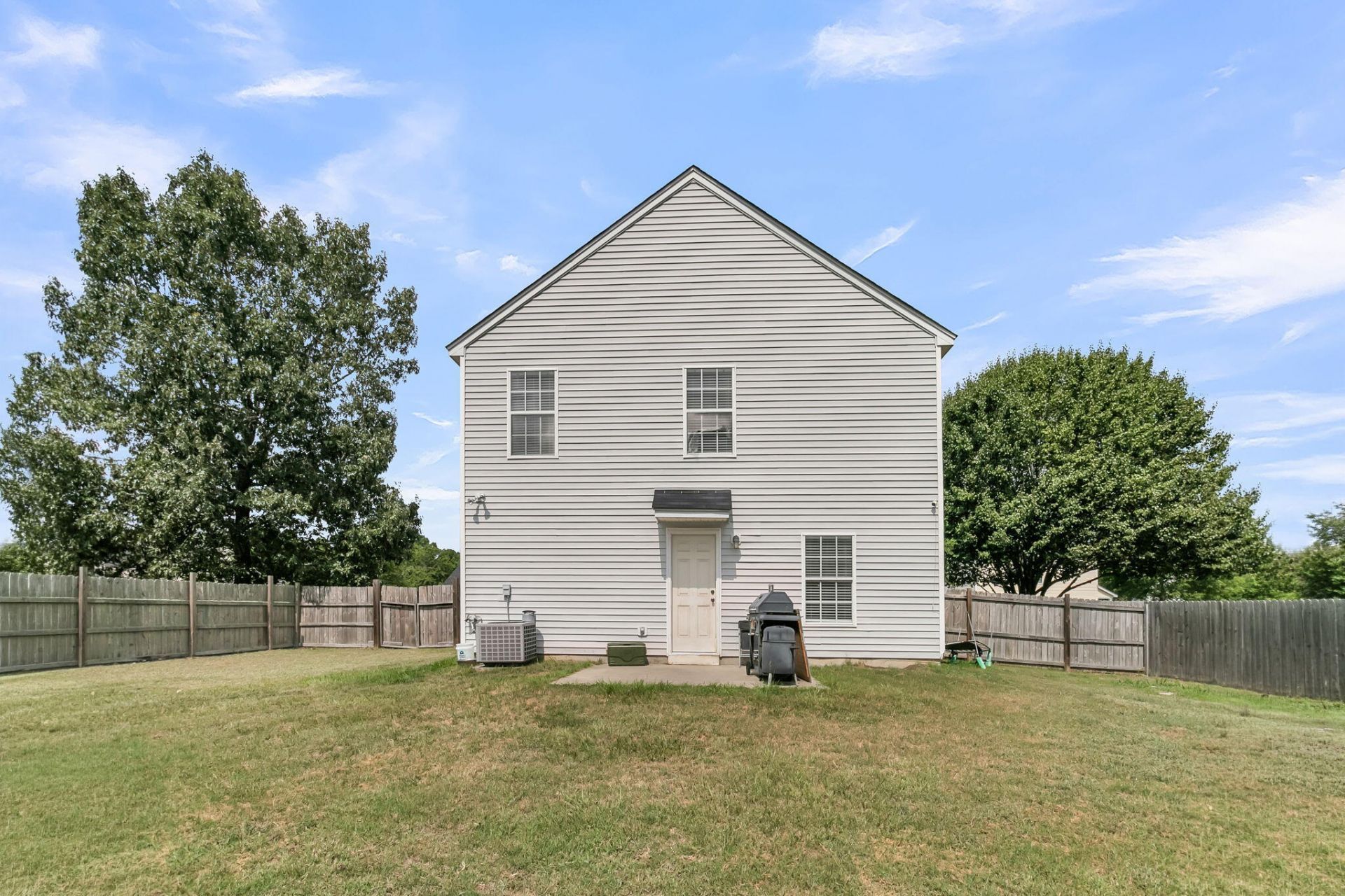 100 Dellwood Street Photo 25