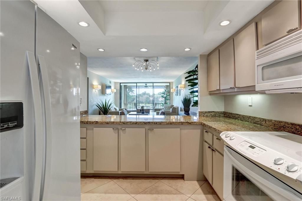 4574 Trawler Ct, Unit 202, Fort Myers, FL 33919 Photo