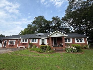 401 Latimore Avenue, Buford, GA 30518