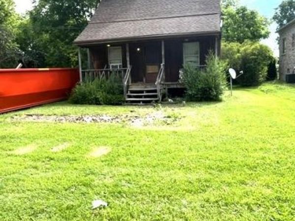 2180 Henry Ruff Road , Garden City, MI 48135
