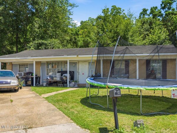 5218 Potomac , Pascagoula, MS 39581
