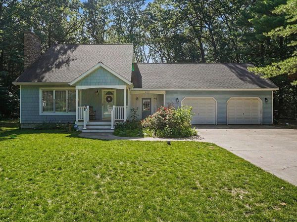 2139 Deerwood Drive, Twin Lake, MI 49457