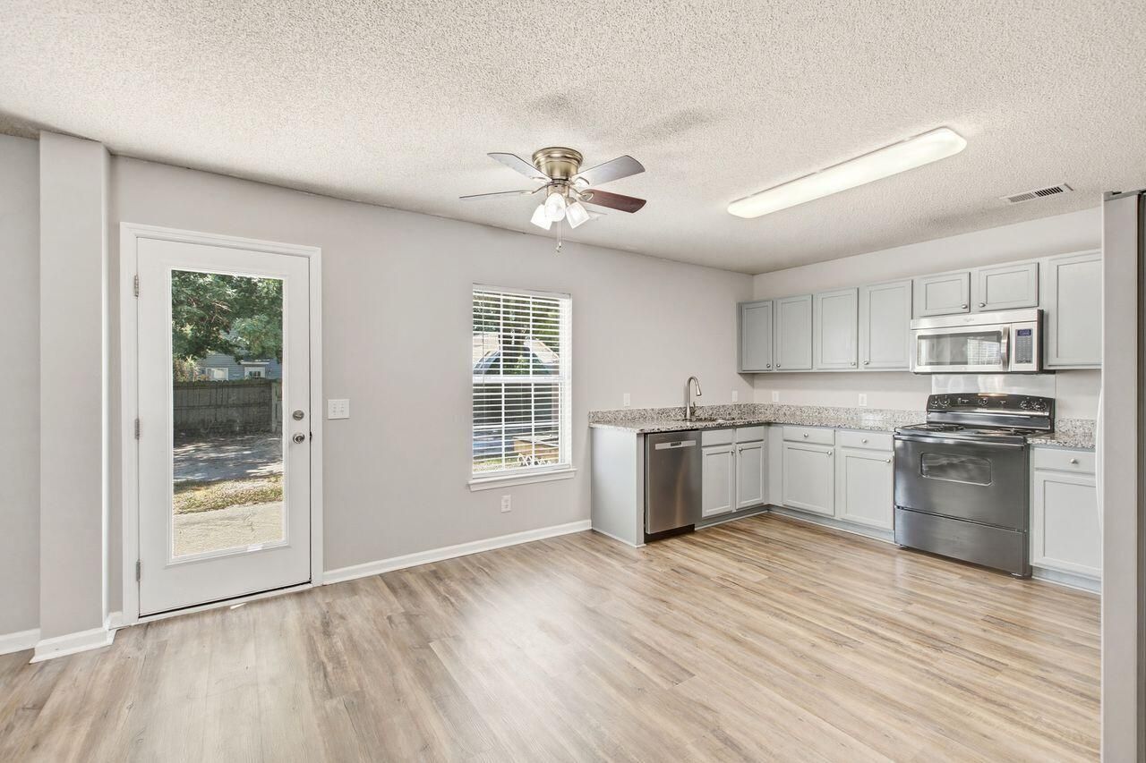 1009 Golden Aspen Drive Photo 16