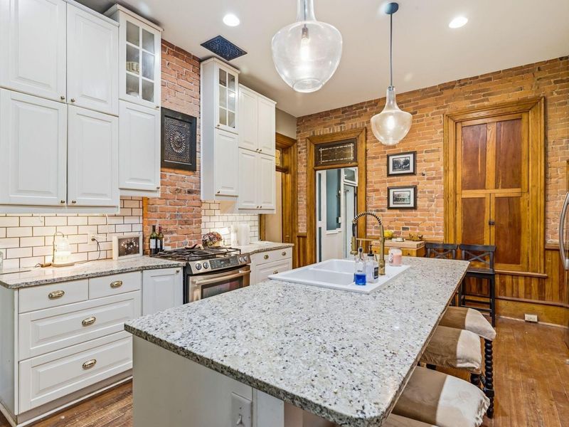 527 E High Street , Ashley, OH 43003 Photo 18