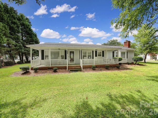 215 W Stevens Street, Kershaw, SC 29067