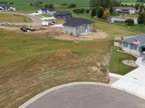 117 High Cross Cir, Crooks, SD 57020