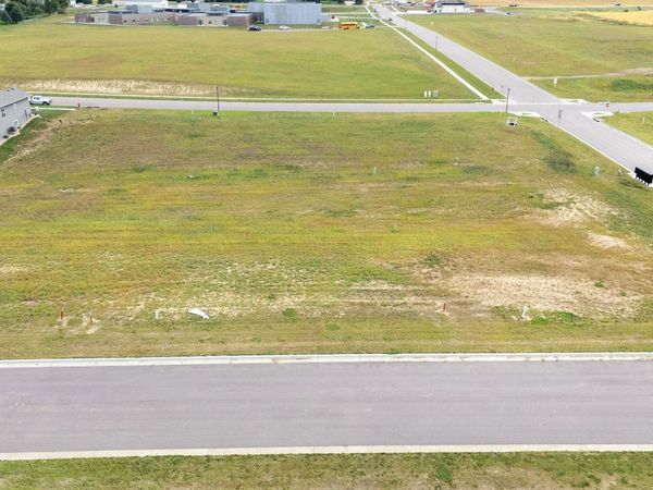108 High Cross Cir, Crooks, SD 57020