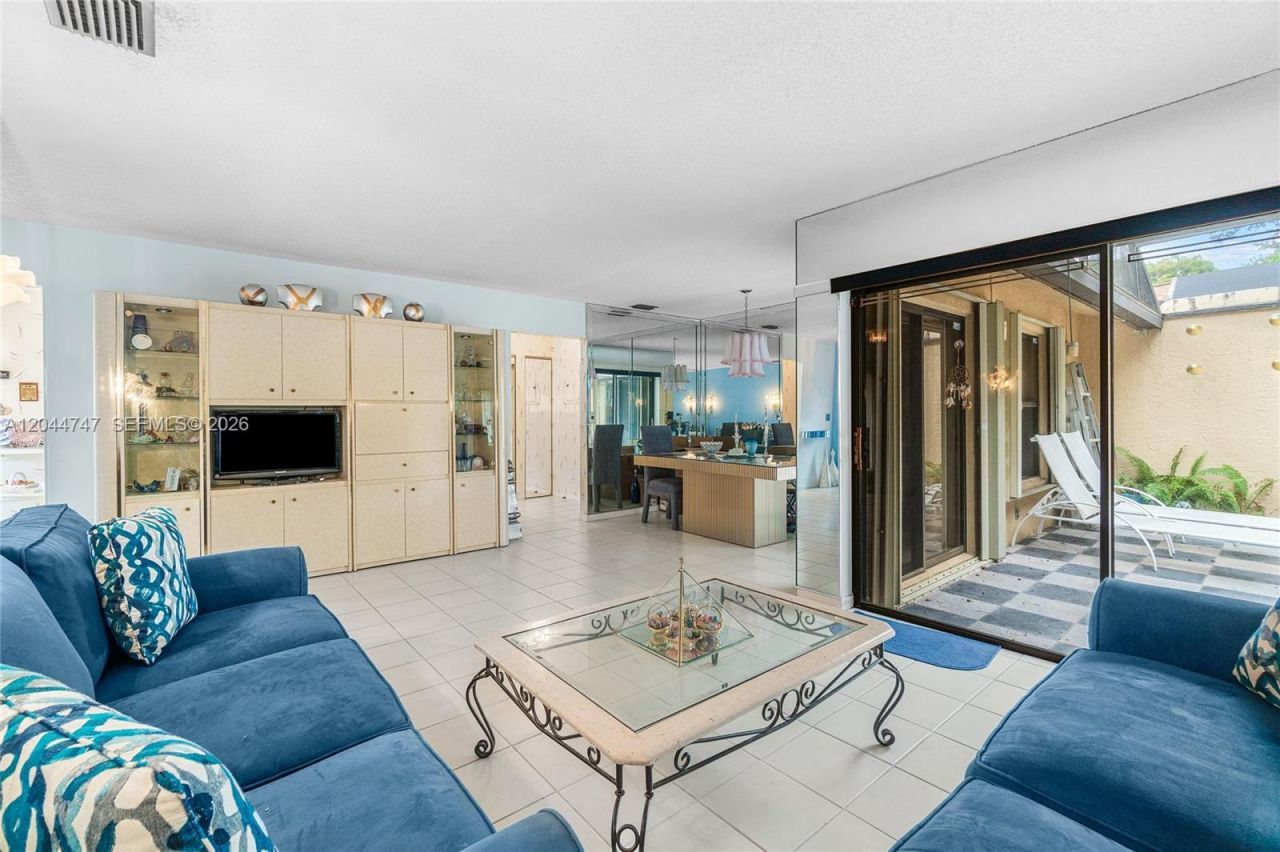 3953 Cocoplum Cir , Unit 3609, Coconut Creek, FL 33063 Photo