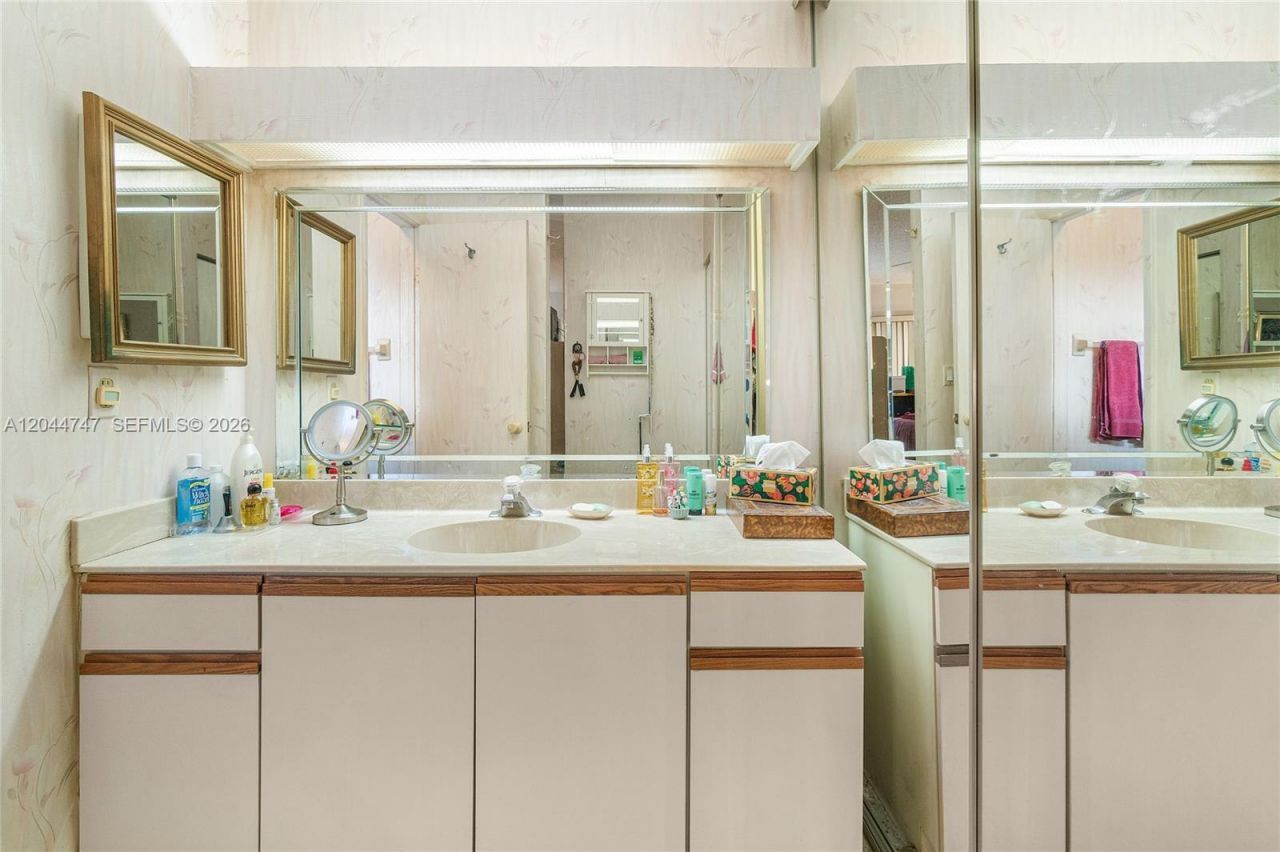 3953 Cocoplum Cir , Unit 3609, Coconut Creek, FL 33063 Photo