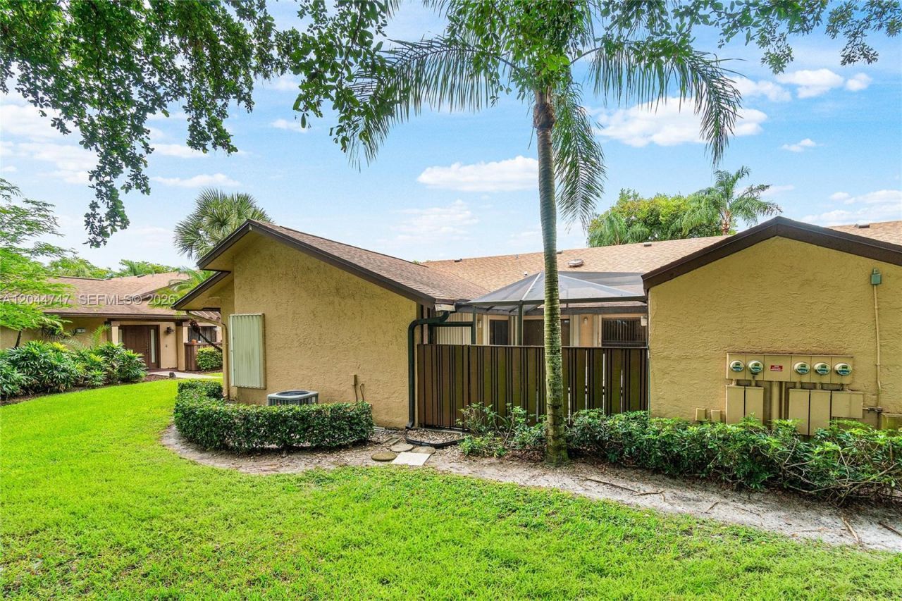 3953 Cocoplum Cir , Unit 3609, Coconut Creek, FL 33063 Photo