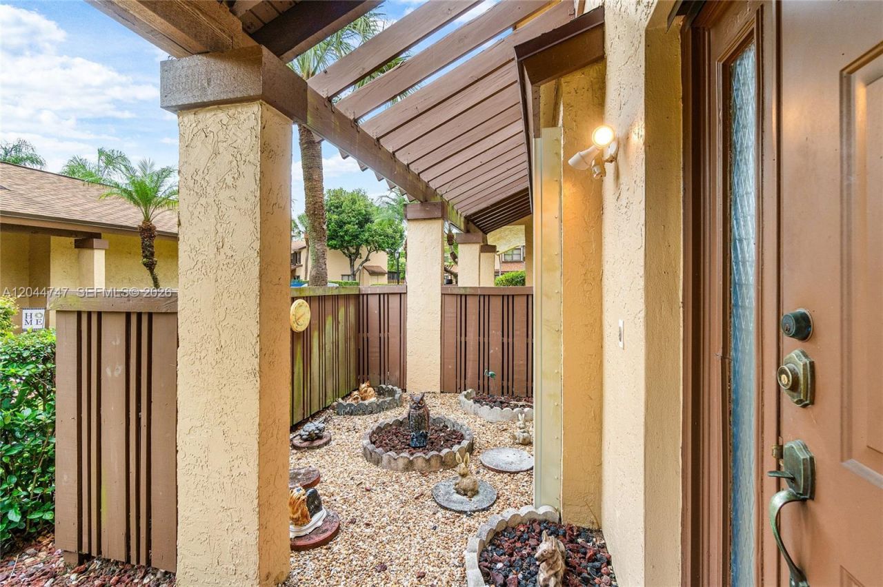 3953 Cocoplum Cir , Unit 3609, Coconut Creek, FL 33063 Photo