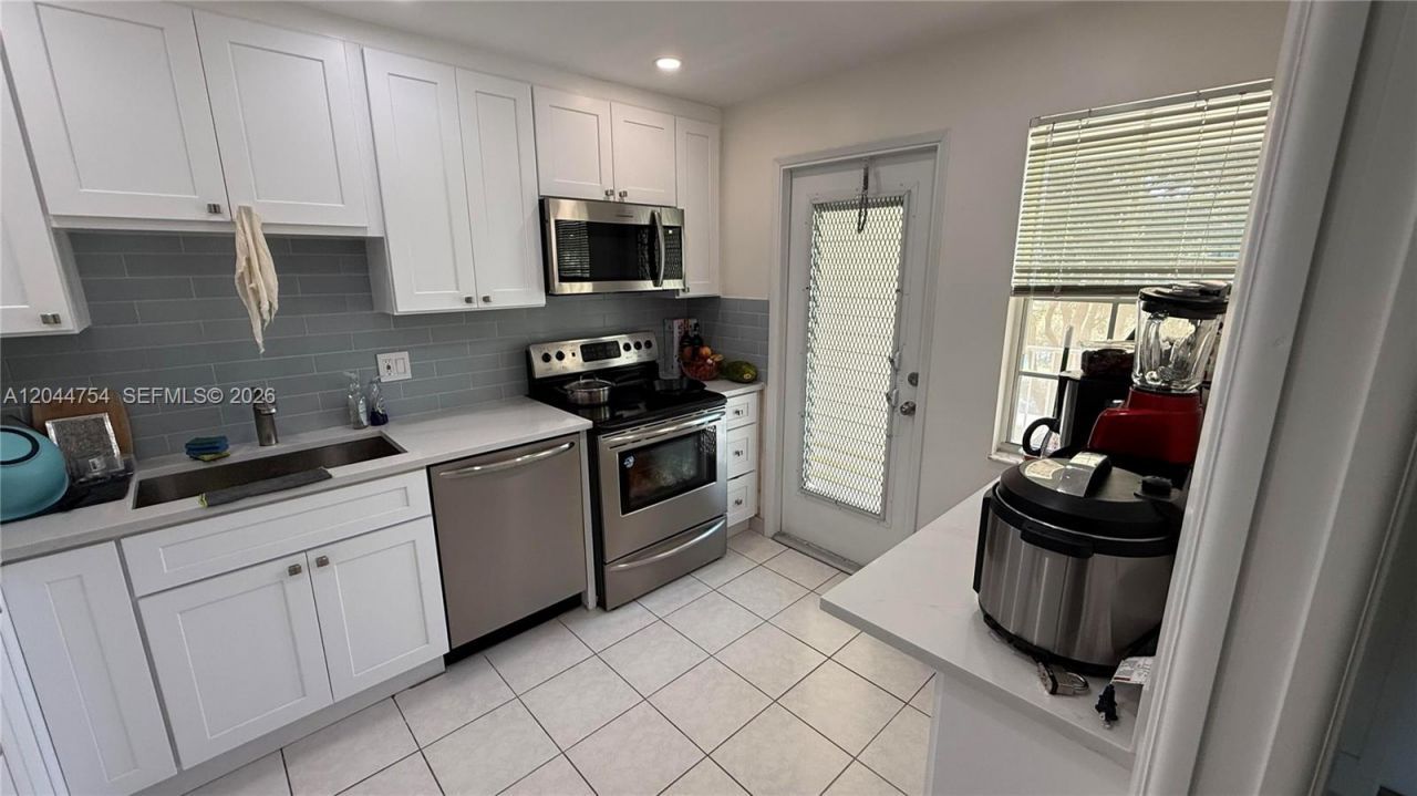 2901 S Palm Aire Dr , Unit 408, Pompano Beach, FL 33069 Photo