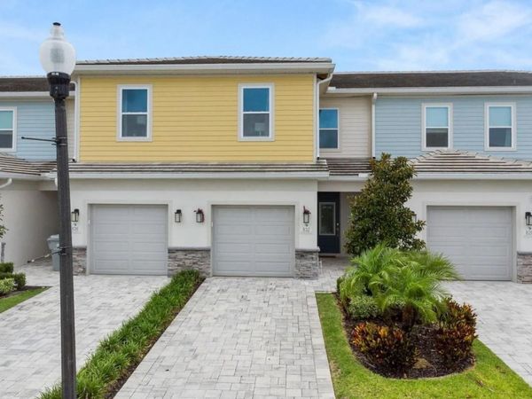 832 DRIVING RANGE COURT , KISSIMMEE, FL 34747