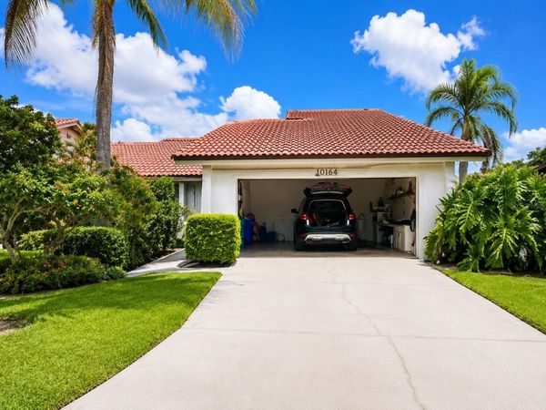 4068 WILSHIRE CIRCLE E, Unit 145, SARASOTA, FL 34238