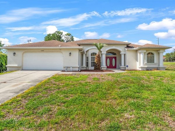 10400 GOLDEN AVENUE , WEEKI WACHEE, FL 34613