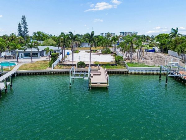 10246 TARPON DRIVE , TREASURE ISLAND, FL 33706