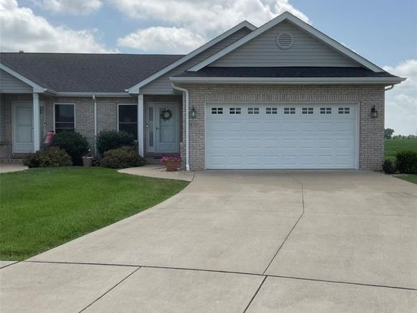 95 CRIMSON CT , Unit B, Highland, IL 62249