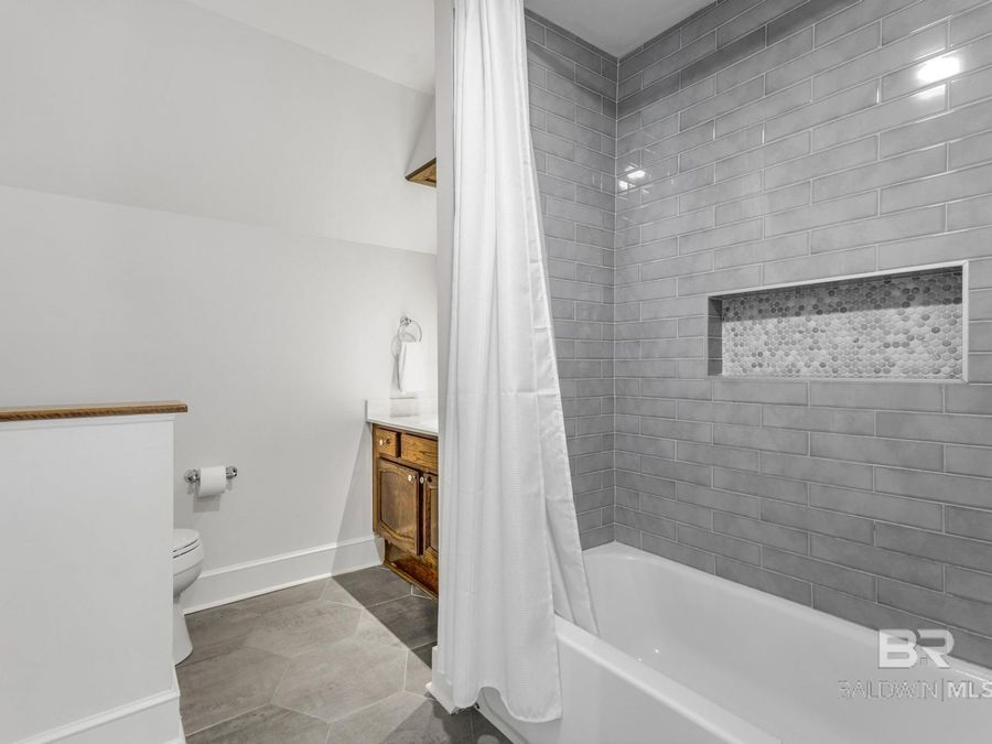 Property Image 64