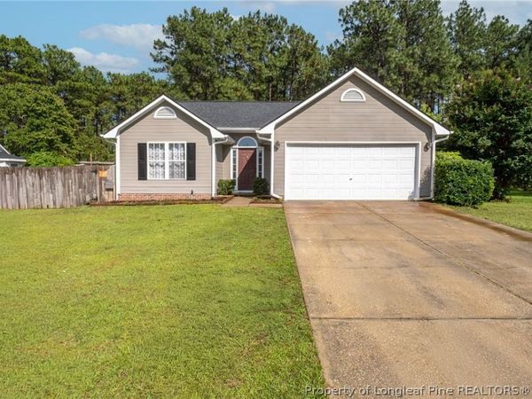 111 Longleaf Pines Drive, Raeford, NC 28376