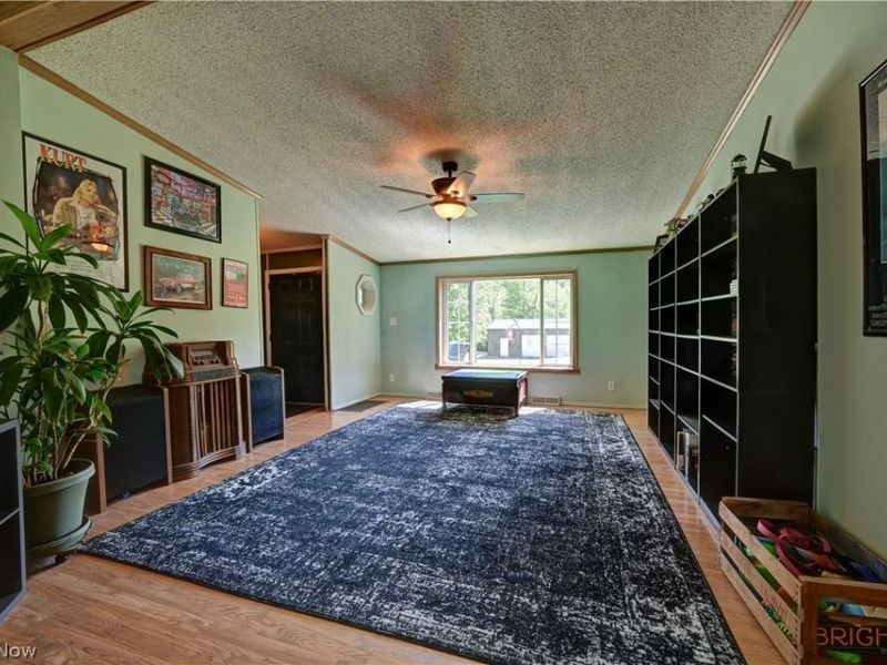 557 Beans Road SE, Sherrodsville, OH 44675 Photo 15
