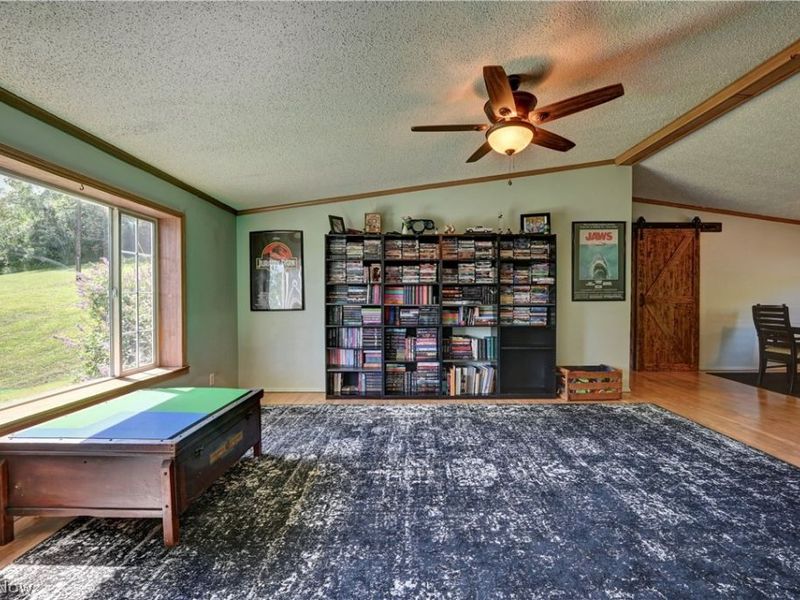557 Beans Road SE, Sherrodsville, OH 44675 Photo 16