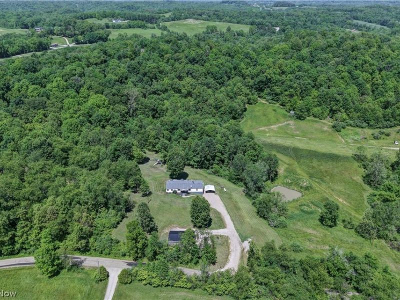 557 Beans Road SE, Sherrodsville, OH 44675 Photo 33