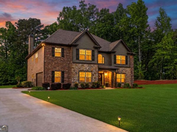 3 Westwood Lake Drive, Newnan, GA 30263