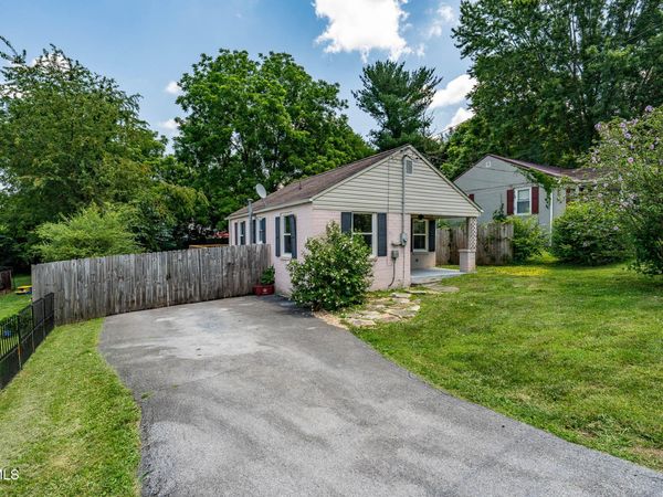 2904 Dorothy Street, Johnson City, TN 37604