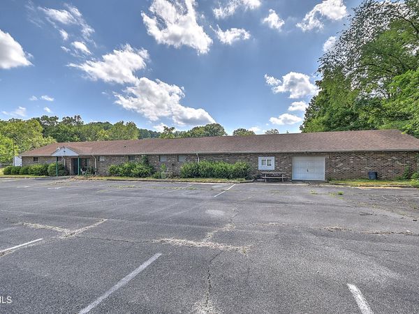 160 Creekside Trail, Bristol, VA 24201