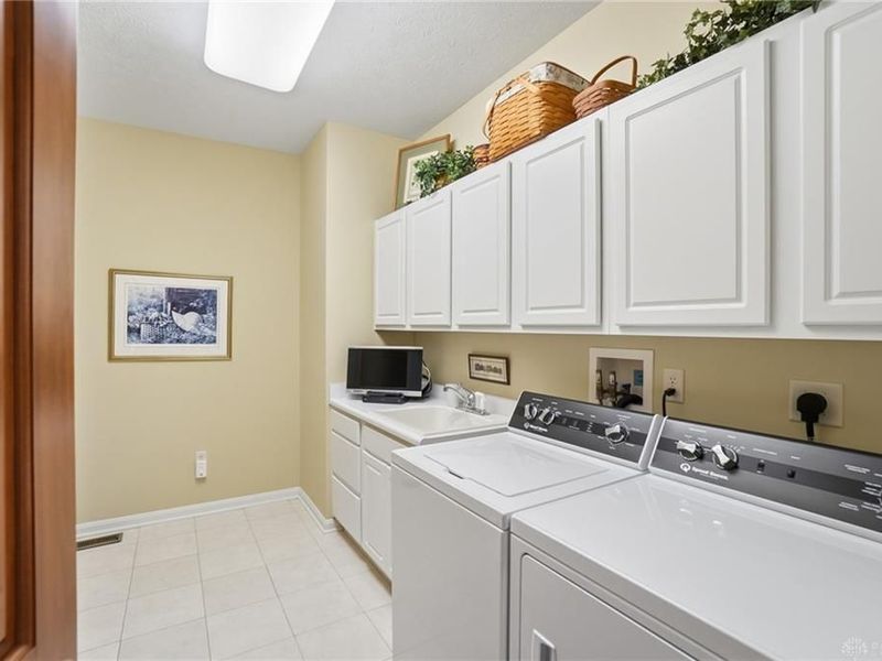 2312 Spring Rose Drive, Miami Township, OH 45459 Photo 54