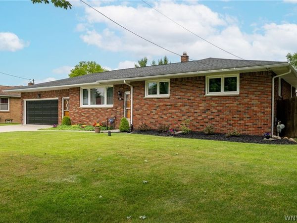 178 Bigelow Place, Depew, NY 14043