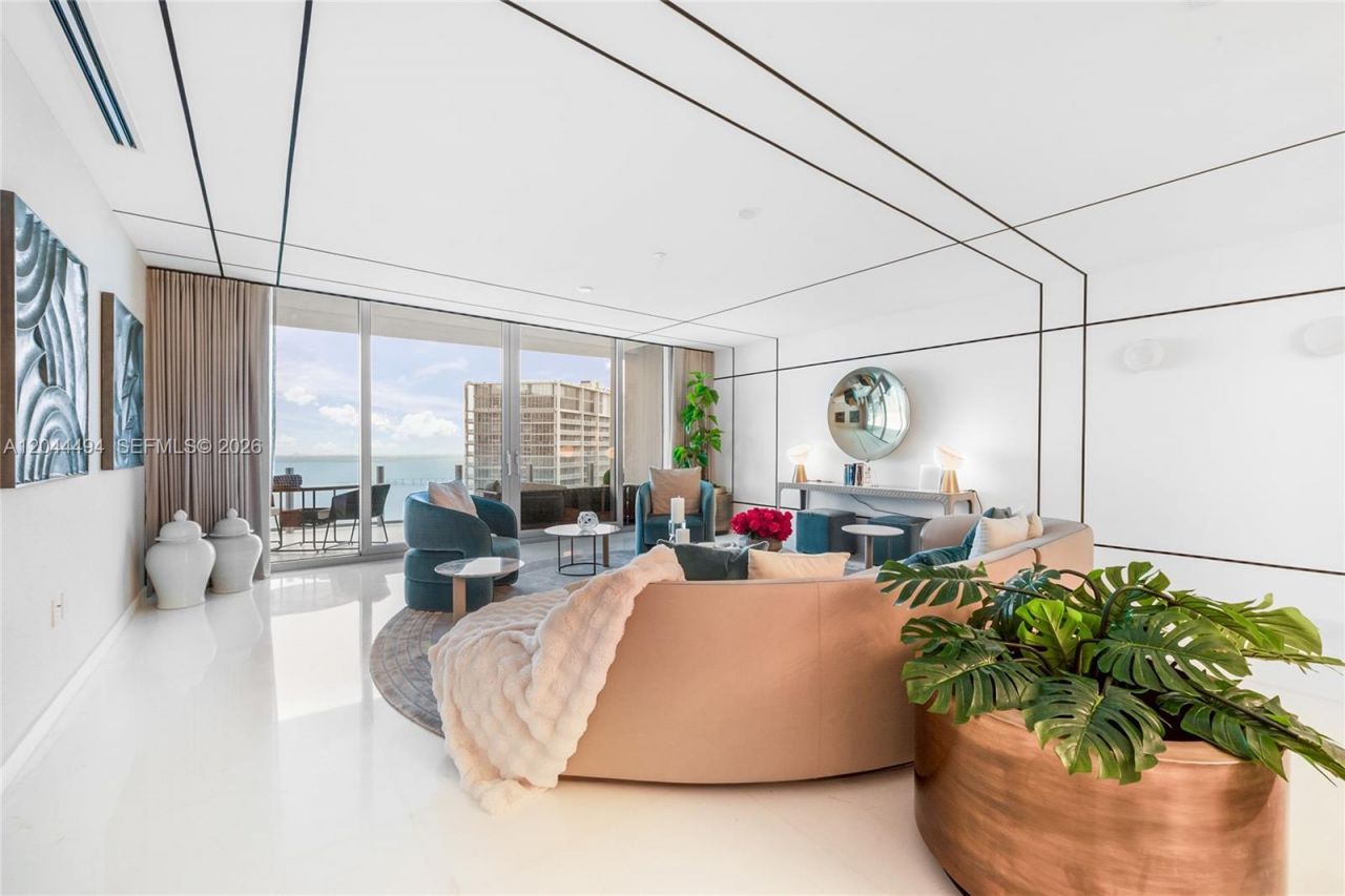 300 Biscayne Blvd Way, Unit 5104, Miami, FL 33131 Photo