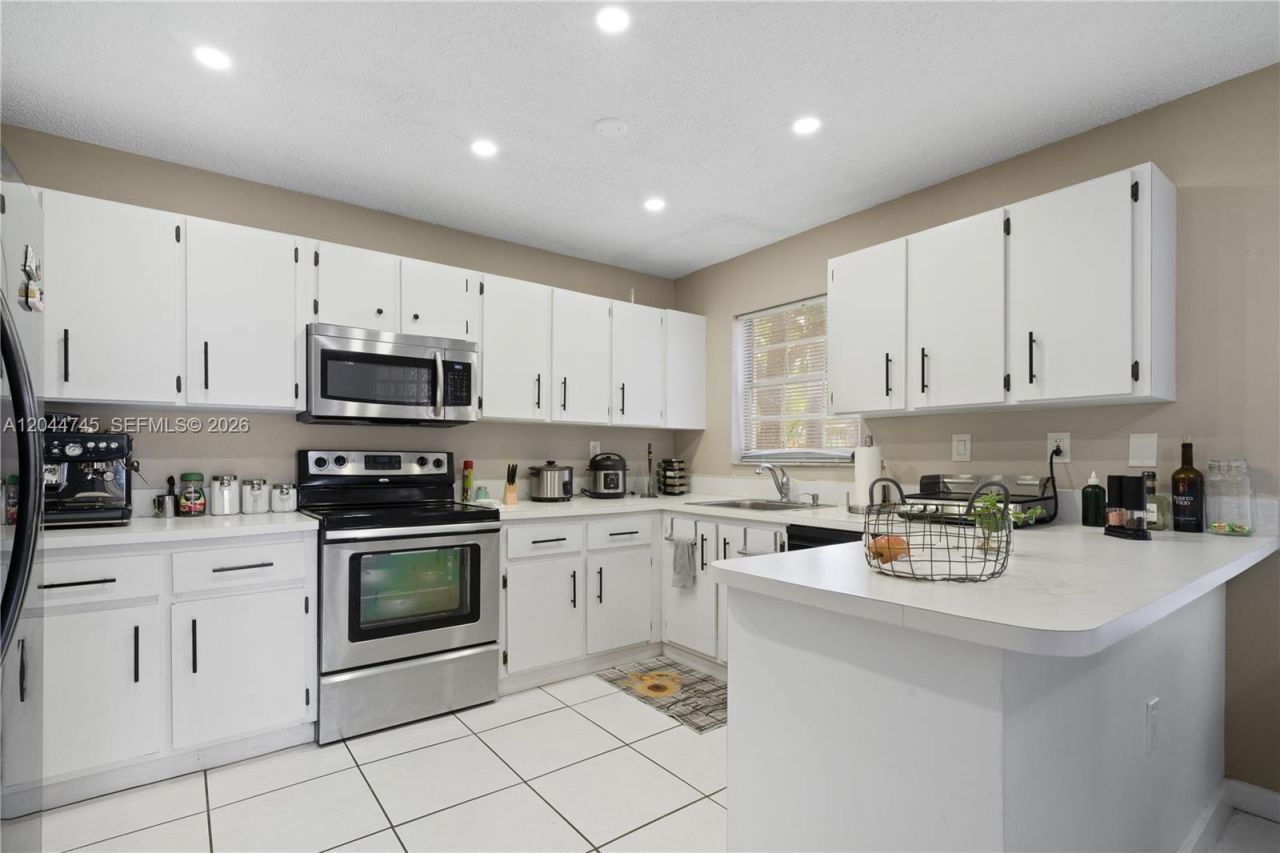 14606 SW 122nd Pl, Unit 14606, Miami, FL 33186 Photo