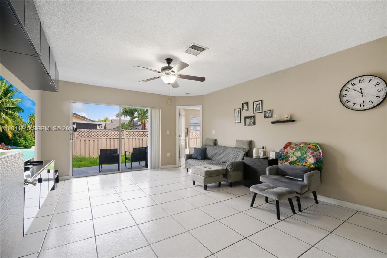 14606 SW 122nd Pl, Unit 14606, Miami, FL 33186 Photo