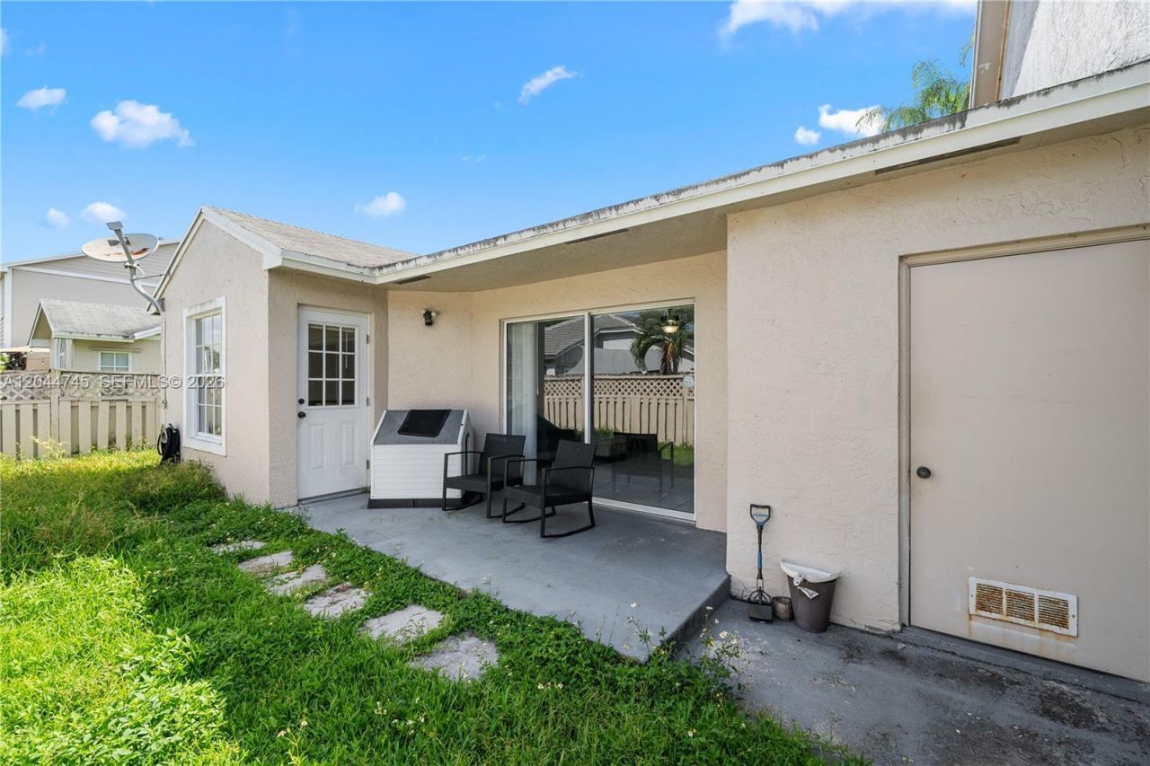 14606 SW 122nd Pl, Unit 14606, Miami, FL 33186 Photo