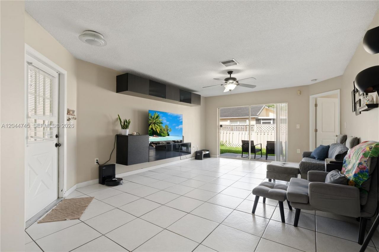14606 SW 122nd Pl, Unit 14606, Miami, FL 33186 Photo