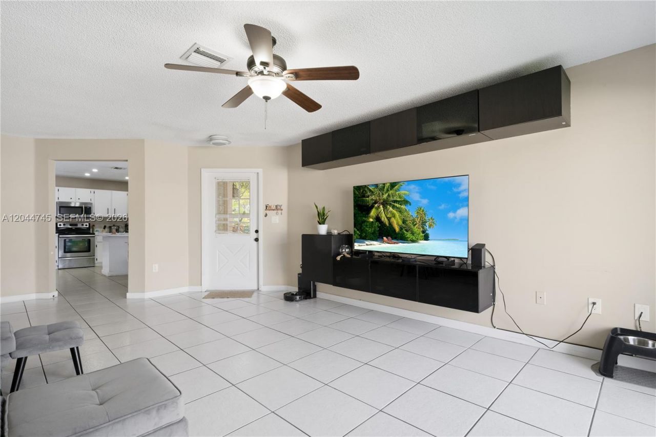 14606 SW 122nd Pl, Unit 14606, Miami, FL 33186 Photo